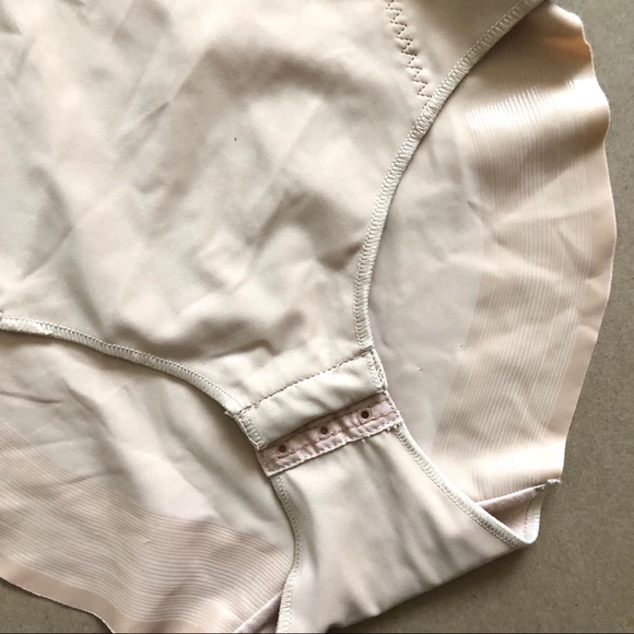 La Vie En Rose: Body shaper - Picture 3 of 6